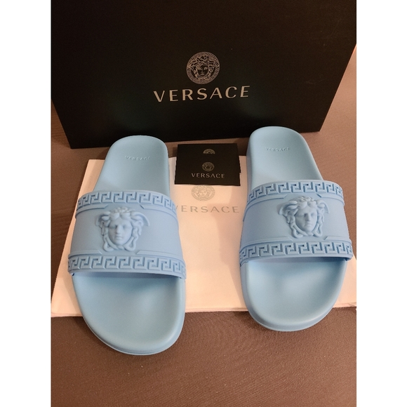Authentic New Versace Sandals - Picture 4 of 8